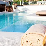 Indigo By Ihg מלון 4*