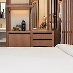 Indigo By Ihg מלון גאנדיה