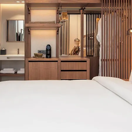 Indigo By Ihg Hotel 4*