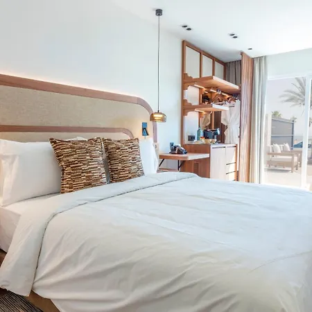 Indigo By Ihg מלון